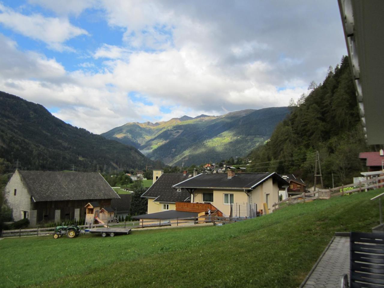 Landhaus Buerse Flattach Exterior foto